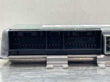 Load image into Gallery viewer, SUSPENSION CONTROL MODULE COMPUTER Range Rover 07 08 09 - NW649522
