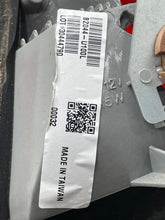 Load image into Gallery viewer, OUTER TAIL LIGHT LAMP E320 E430 E55 2000 00 2001 01 2002 02 Left - NW647785
