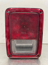 Load image into Gallery viewer, TAIL LIGHT LAMP Jeep Wrangler 07 08 09 10 11 12 13 14 Right - NW579947
