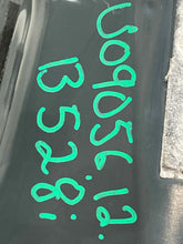 Load image into Gallery viewer, OUTER TAIL LIGHT LAMP 528i 535i 550i Active 5 M5 11 12 13 Right - NW658811
