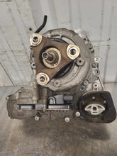 Load image into Gallery viewer, TRANSFER CASE BMW 528i 2012 12 - NW658961
