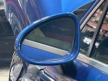 Load image into Gallery viewer, Side View Door Mirror  PORSCHE MACAN 2017 - NW581049
