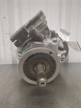 Load image into Gallery viewer, Transfer Case  PORSCHE MACAN 2017 - NW580993
