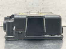Load image into Gallery viewer, ECU ECM Computer Chevrolet Corvette 2001 - NW662417
