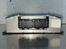 Load image into Gallery viewer, Radio   2009 - NW662245
