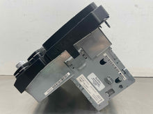 Load image into Gallery viewer, Radio   2009 - NW662357
