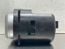 Load image into Gallery viewer, Temperature Controls Mercedes-Benz SL55 2009 - NW581522
