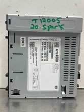 Load image into Gallery viewer, Radio Chevrolet Spark 2020 - NW581660
