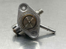 Load image into Gallery viewer, Fuel Pump  FORD F150 PICKUP 2018 - NW669389
