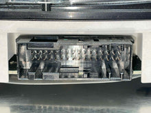 Load image into Gallery viewer, Speedometer Cluster Ford Taurus 2007 - NW670478
