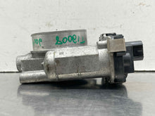 Load image into Gallery viewer, THROTTLE BODY Express 1500 Van Malibu Silverado 1500 Pickup 07-14 - NW581915
