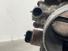 Load image into Gallery viewer, Throttle Body  SIERRA 2500 PICKUP 2002 - NW582129
