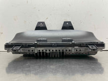 Load image into Gallery viewer, Speedometer Cluster Land Rover Discovery 2018 - NW582012
