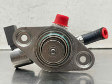 Load image into Gallery viewer, FUEL PUMP C250 C300 C350 C43 C63 E300 E350 E400 E550 GLC250d 15-20 - NW678301
