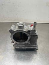 Load image into Gallery viewer, THROTTLE BODY Jaguar X Type 2005 05 2006 06 2007 07 08 - NW681422
