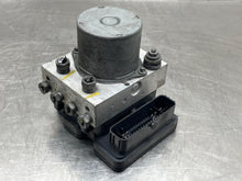 Load image into Gallery viewer, ABS Pump  CT6 2017 - NW582235
