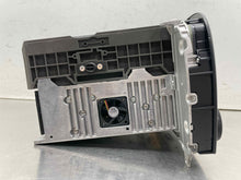 Load image into Gallery viewer, Radio Mercedes-Benz SL55 2009 - NW688257
