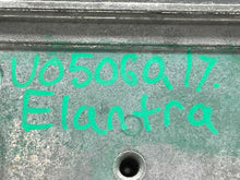 Load image into Gallery viewer, ECU ECM COMPUTER Hyundai Elantra 2017 17 2018 18 - NW689767

