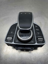 Load image into Gallery viewer, Radio  MERCEDES C-CLASS 2022 - NW700958
