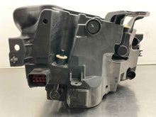 Load image into Gallery viewer, Headlight Lamp Assembly  VOLVO XC60 2018 - NW704155
