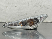 Load image into Gallery viewer, Park Lamp Light  124 SPIDER 2019 - NW584495
