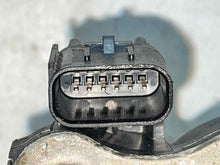 Load image into Gallery viewer, Throttle Body  124 SPIDER 2019 - NW584563
