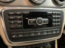 Load image into Gallery viewer, RADIO Mercedes-Benz GLA250 GLA45 2015 15 - NW584152
