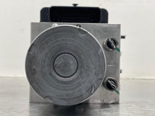 Load image into Gallery viewer, ABS Pump  F TYPE 2016 - NW585385
