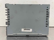 Load image into Gallery viewer, Radio  LINCOLN CONTINENTAL 2018 - NW585466
