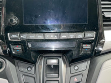 Load image into Gallery viewer, Temperature Controls Honda Odyssey 2019 - NW585894
