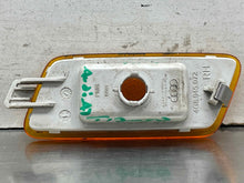 Load image into Gallery viewer, Park Lamp Light  AUDI A7 2014 - NW585668

