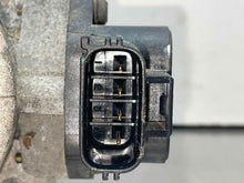 Load image into Gallery viewer, THROTTLE BODY Mountaineer Mustang Explorer 04 05 - 10 - NW586405
