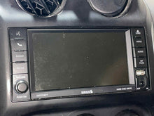 Load image into Gallery viewer, Radio Jeep Compass 2017 - NW586385
