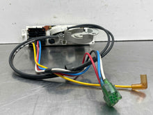 Load image into Gallery viewer, Temperature Controls Ford Mustang 2001 - NW586818
