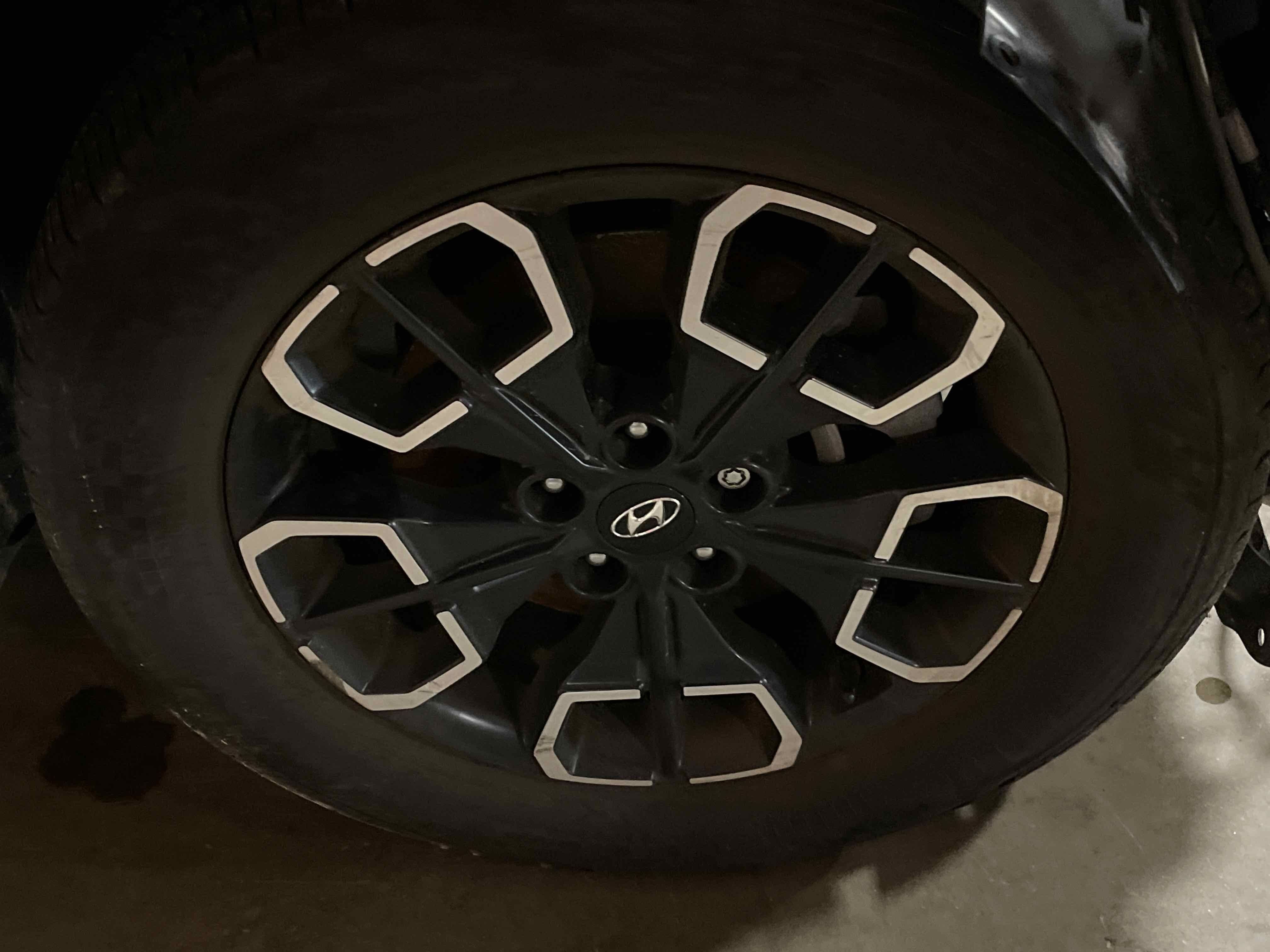 WHEEL RIM - NW587253 – Tom's Foreign Auto Parts