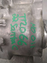 Load image into Gallery viewer, Transfer Case  SANTA CRUZ 2022 - NW587355
