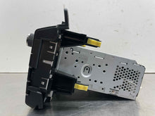 Load image into Gallery viewer, Radio  RAV4 2018 - NW587616
