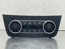 Load image into Gallery viewer, FRONT TEMPERATURE CONTROLS Gl350 Gl450 Gl550 GL63 AMG GLE300d 14-17 - NW587766
