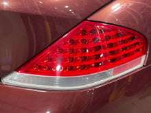 Load image into Gallery viewer, OUTER TAIL LIGHT LAMP 645ci 650i M6 04 05 06 07 08 09 10 Right - NW588600
