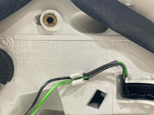 Load image into Gallery viewer, OUTER TAIL LIGHT LAMP 645ci 650i M6 04 05 06 07 08 09 10 Right - NW588600
