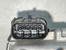 Load image into Gallery viewer, Throttle Body  FORD F250SD PICKUP 2018 - NW588837
