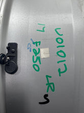 Load image into Gallery viewer, WHEEL RIM F250SD Pickup F350SD Pickup 17-19 18x8 ALUM 18x8, 8 lug, 170mm - NW588803
