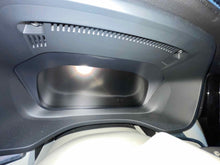 Load image into Gallery viewer, SPEEDOMETER CLUSTER Volvo XC60 2018 18 2019 19 - NW589100
