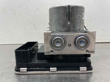 Load image into Gallery viewer, ABS ANTI-LOCK BRAKE PUMP Volvo XC60 2018 18 2019 19 - NW588911
