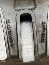 Load image into Gallery viewer, WHEEL RIM E300 E350 E400 E550 E63 11-13 18x8-1/2 - NW589367
