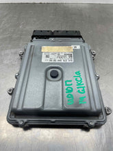 Load image into Gallery viewer, ECU ECM COMPUTER Mercedes C300 C350 SLK350 GLK350 2013 13 - NW589522
