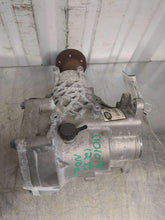 Load image into Gallery viewer, TRANSFER CASE 2015 15 2016 16 2017 17 2018 18 2019 19 - NW589602
