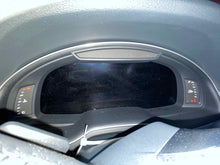 Load image into Gallery viewer, SPEEDOMETER CLUSTER Audi Q7 2017 17 2018 18 - NW589915
