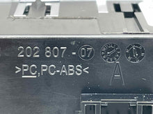 Load image into Gallery viewer, Temperature Controls  AUDI Q7 2018 - NW589895
