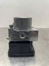 Load image into Gallery viewer, ABS ANTI-LOCK BRAKE PUMP Land Rover Evoque 2014 14 2015 15 - NW590479
